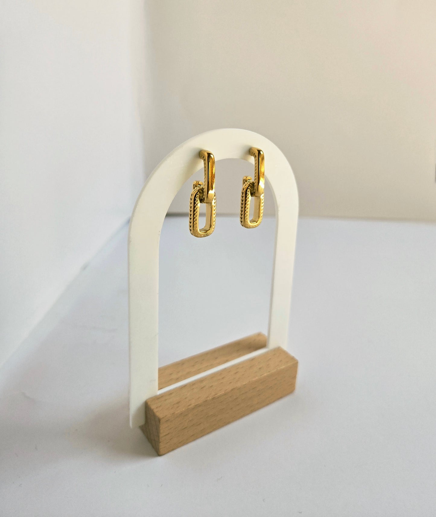 Verra Minimlist Stud Earrings