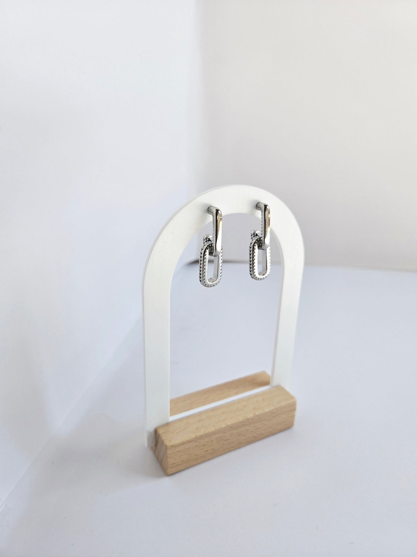 Verra Minimlist Stud Earrings